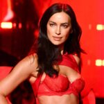 Irina Shayk Abraça...