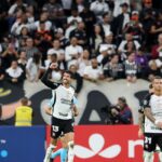 Corinthians Mantém 100%...