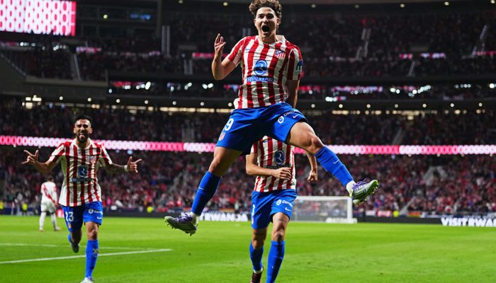 1348241-em-classico-com-duas-viradas-e-sete-gols-atletico-goleia-o-r