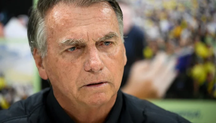 2025-08-14T013128Z_1_LYNXMPEL7D00Z_RTROPTP_4_BRAZIL-BOLSONARO