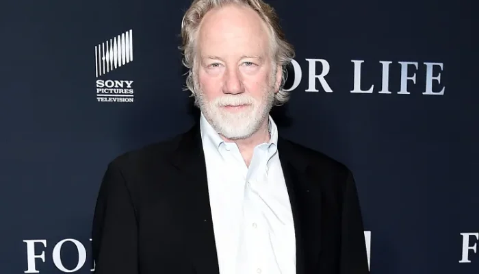 Timothy-Busfield-For-Life-premiere-2020-010926-31239adf98f0418e88ba6d4dc4ec9edb